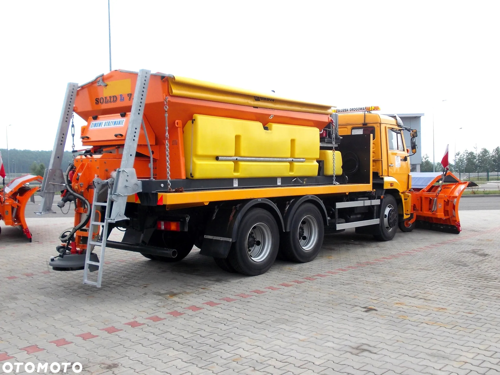 Inny 6x4 pług-piaskarka - 6