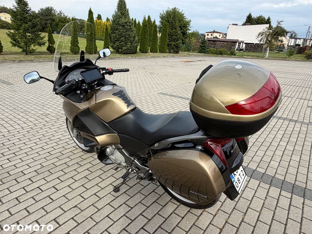 Honda Deauville - 12