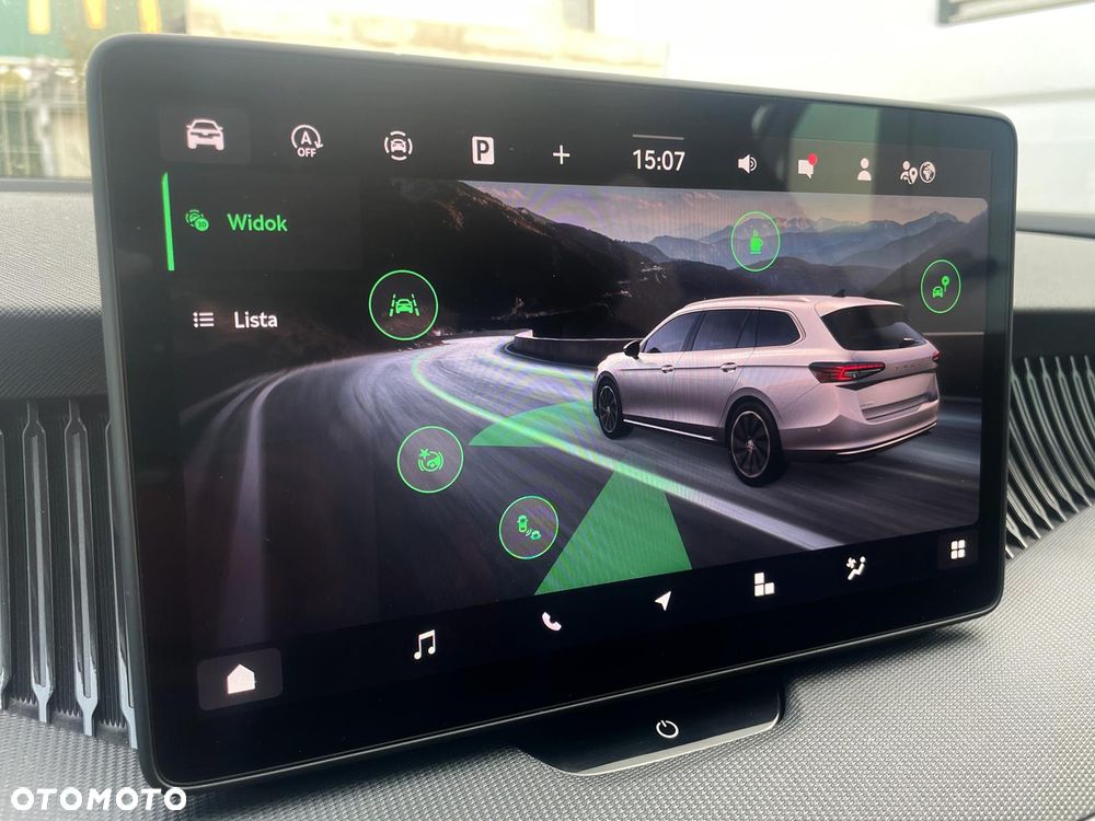 Skoda Superb 2.0 TDI SCR Essence DSG - 23