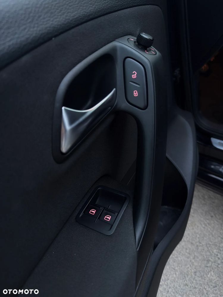 Volkswagen Polo - 18