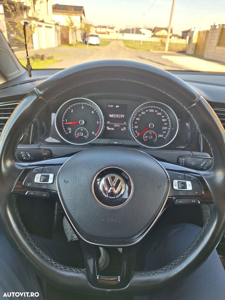 Volkswagen Golf 1.6 TDI Sound - 13