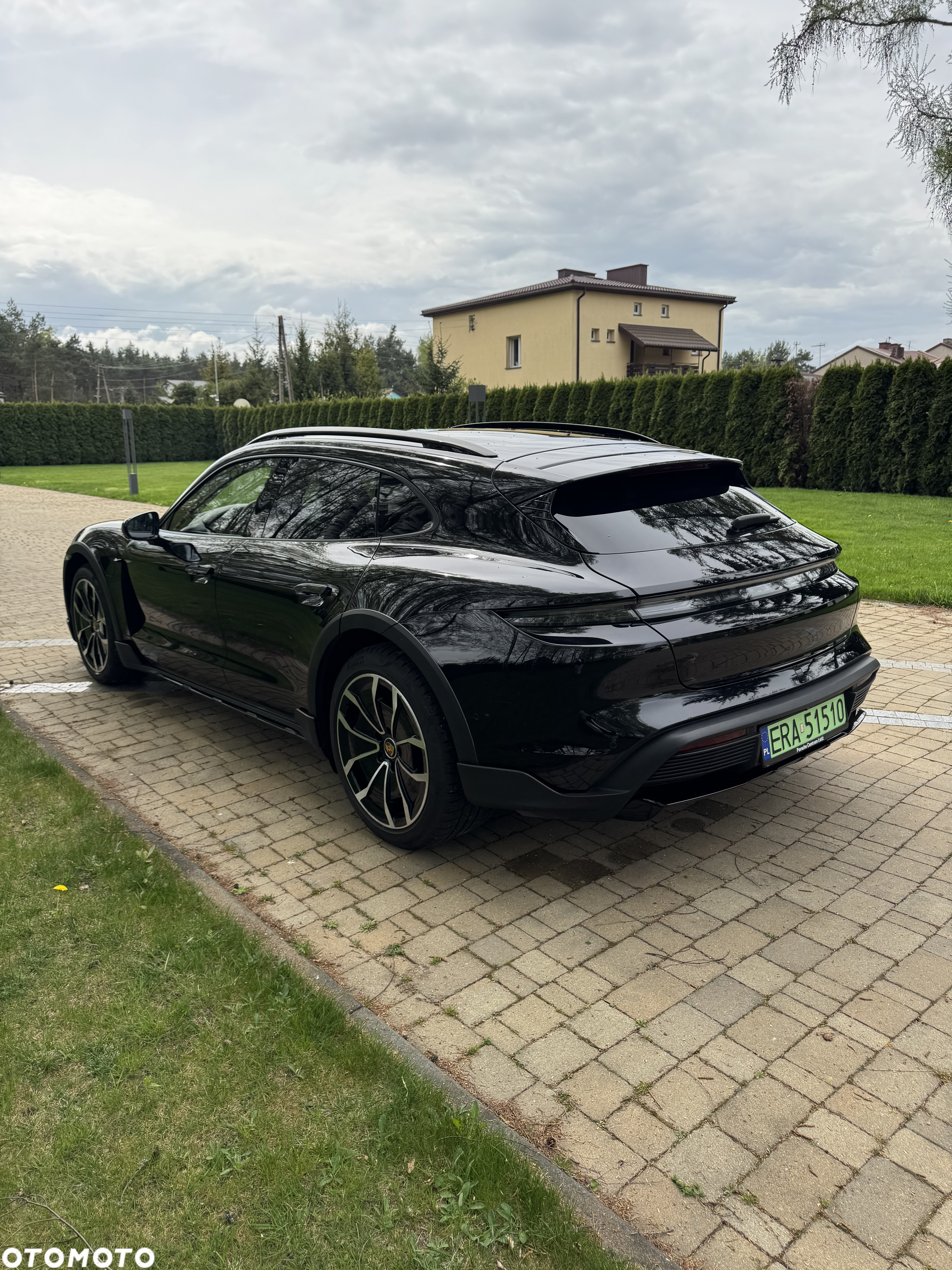 Porsche Taycan - 7