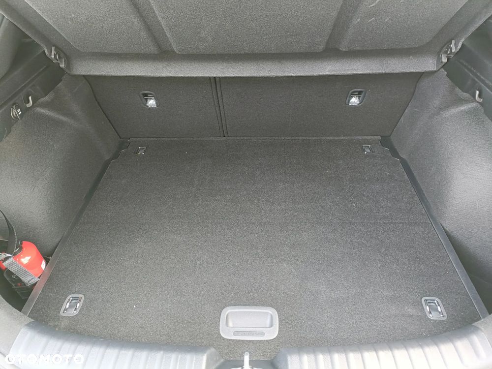 Kia XCeed 1.6 T-GDI Tribute DCT - 22