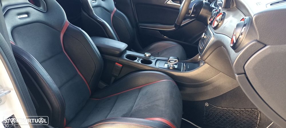 Mercedes-Benz CLA 45 AMG Shooting Brake 4-Matic - 21