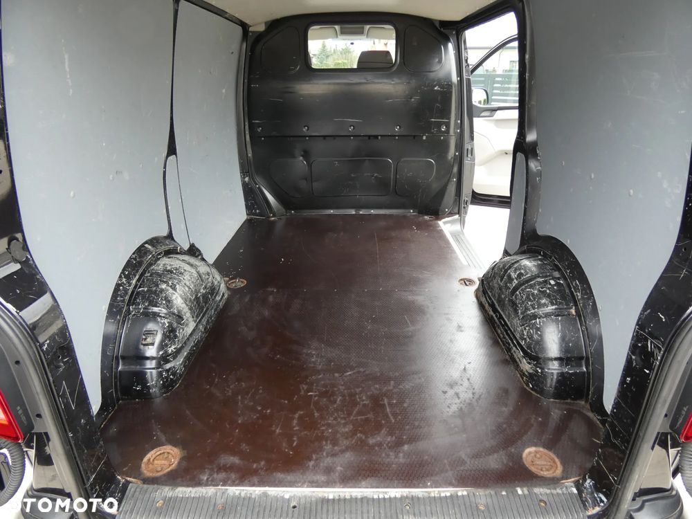 Volkswagen Transporter - 25