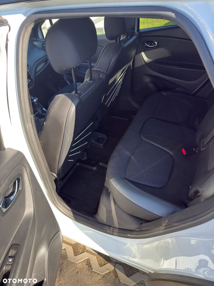 Renault Captur 1.2 Energy TCe Night&Day - 11