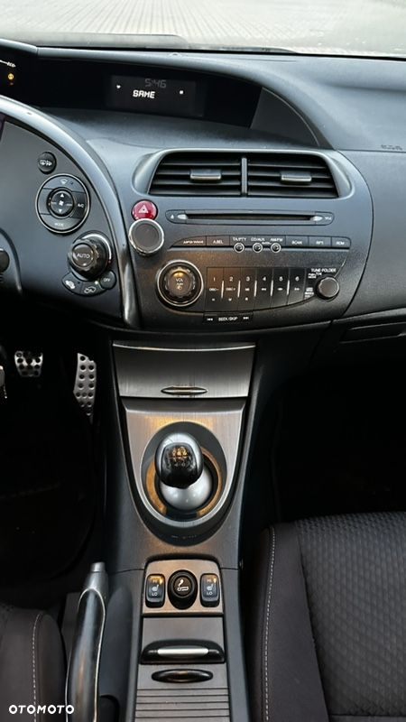Honda Civic 1.8 Comfort - 27