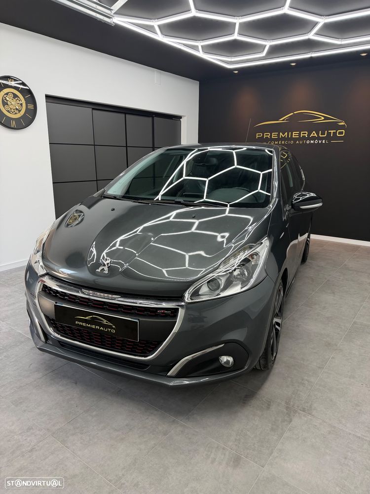 Peugeot 208 1.2 PureTech GT Line - 3