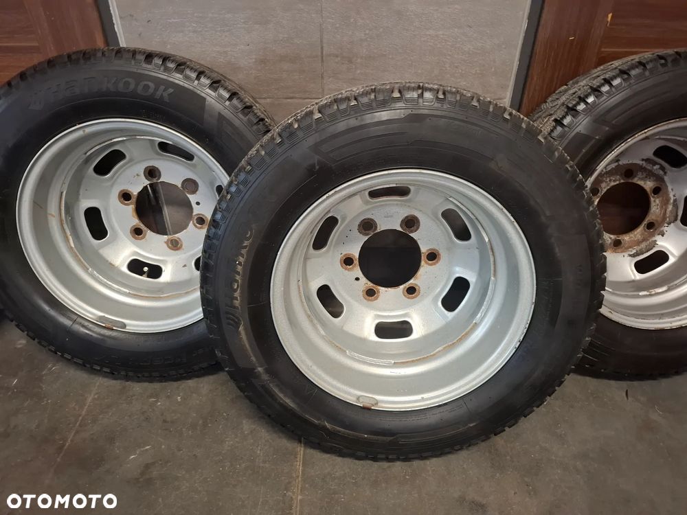 Koła 4x felgi z oponami Iveco Daily bliźniak 2016 rok opony Hankook zima 195/75/R16C bieżnik opon komplet po 5mm - 3