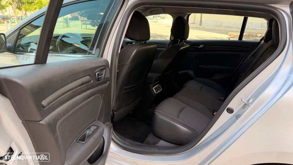 Renault Mégane Sport Tourer 1.5 dCi Zen - 12