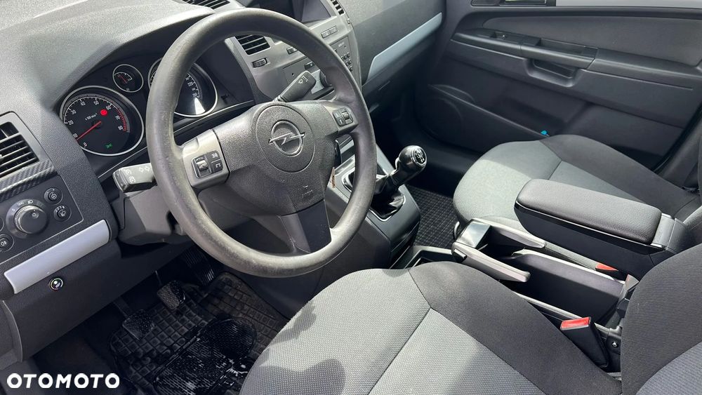 Opel Zafira 1.8 Cosmo - 7