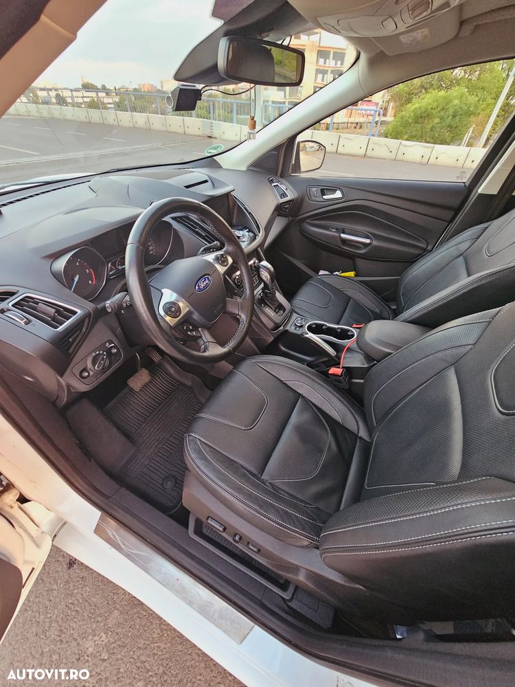 Ford Kuga 2.0 TDCi 4x4 Aut. Titanium - 8