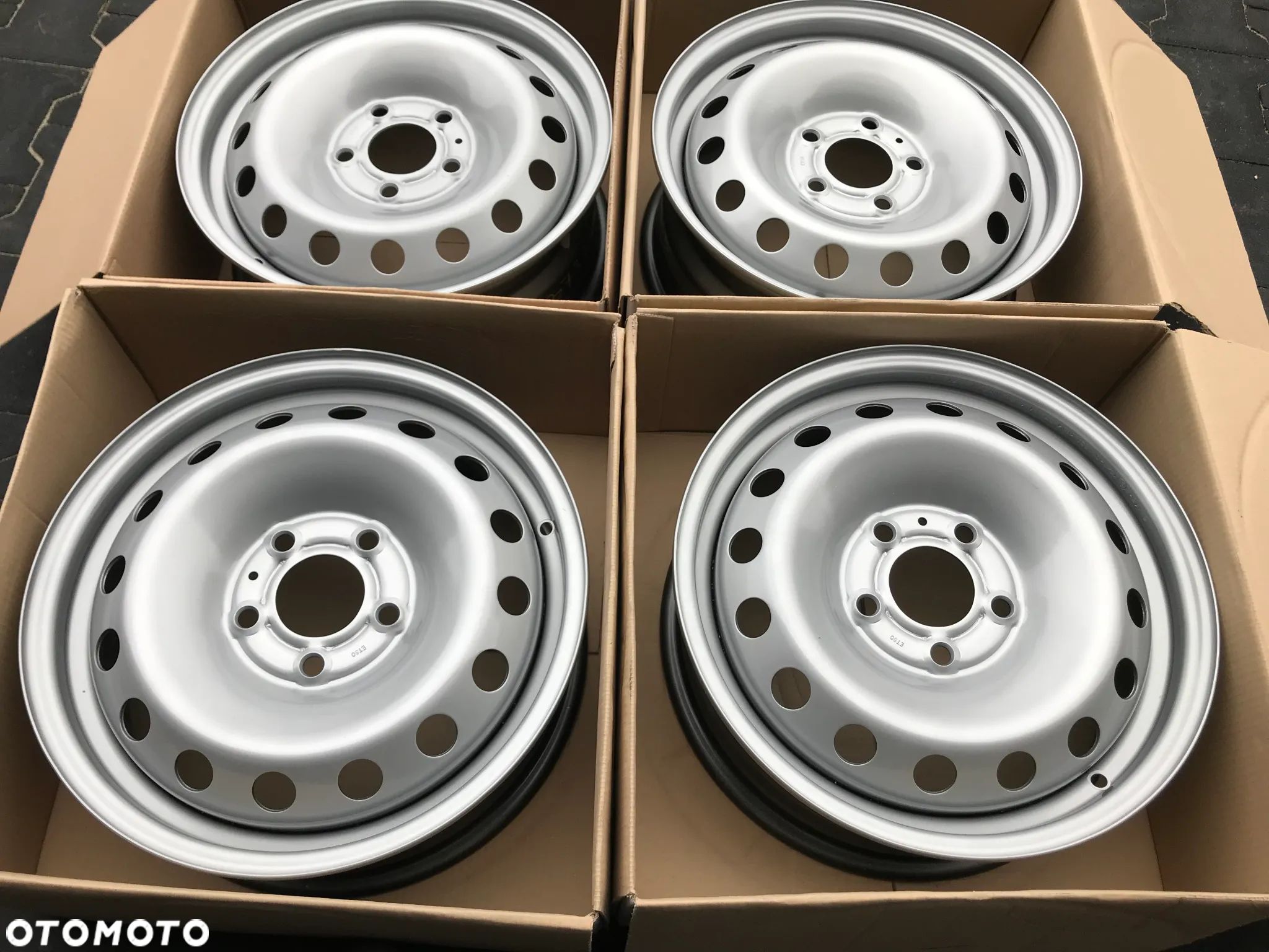 Felgi Renault Trafic Vivaro 01-14 6x16 5x118 ET50 - 1