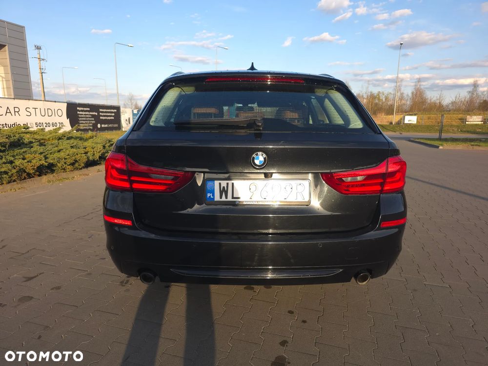 BMW Seria 5 520d xDrive Sport Line sport - 18