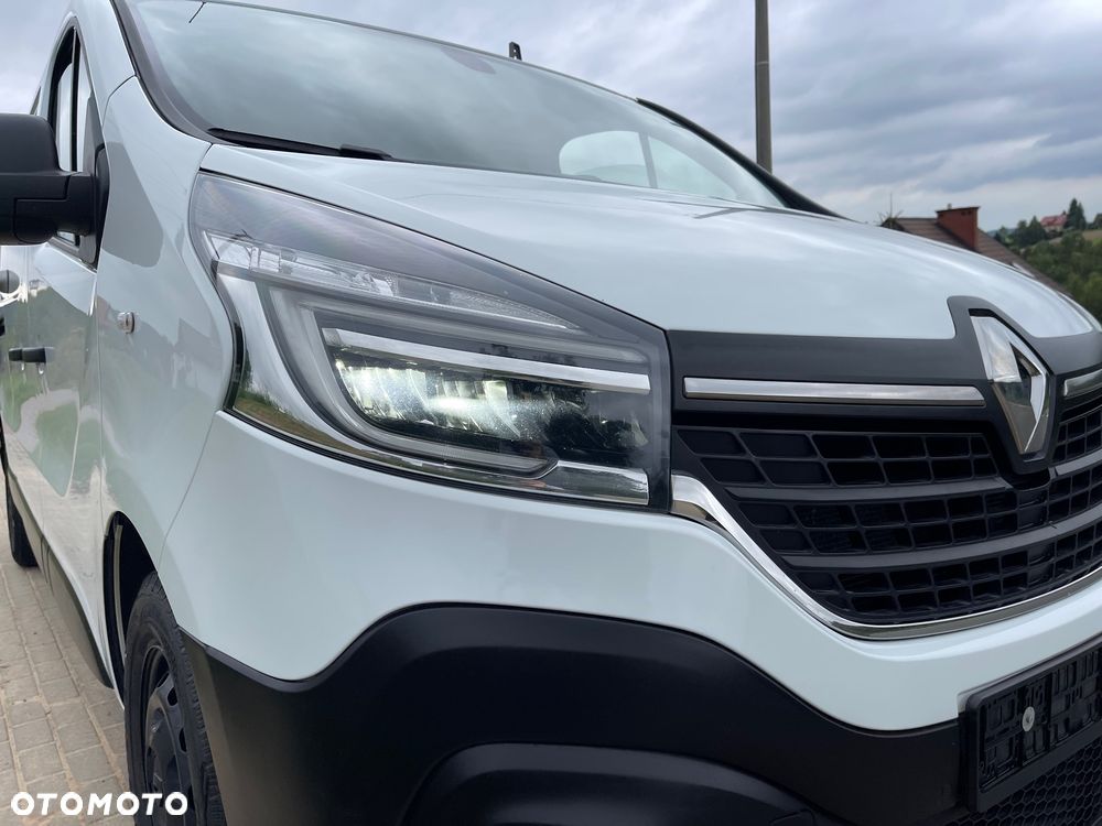 Renault Trafic - 10