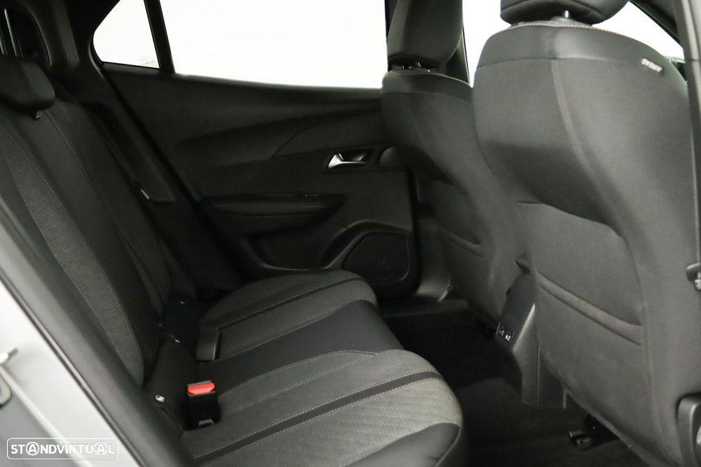 Peugeot 2008 1.2 PureTech Allure - 22