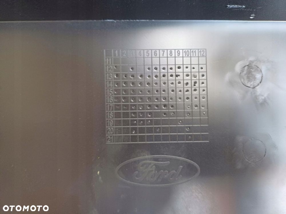 kratka środkowa zderzaka ford b-max 12-17 - 12