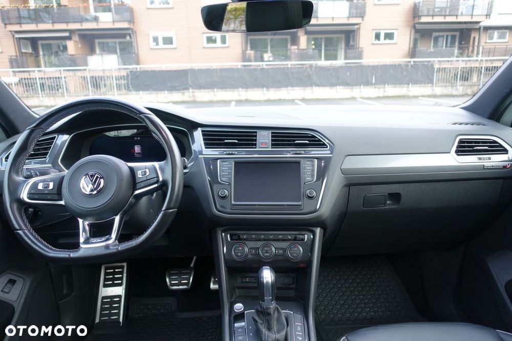Volkswagen Tiguan 2.0 TDI SCR 4MotION DSG R-Line - 19