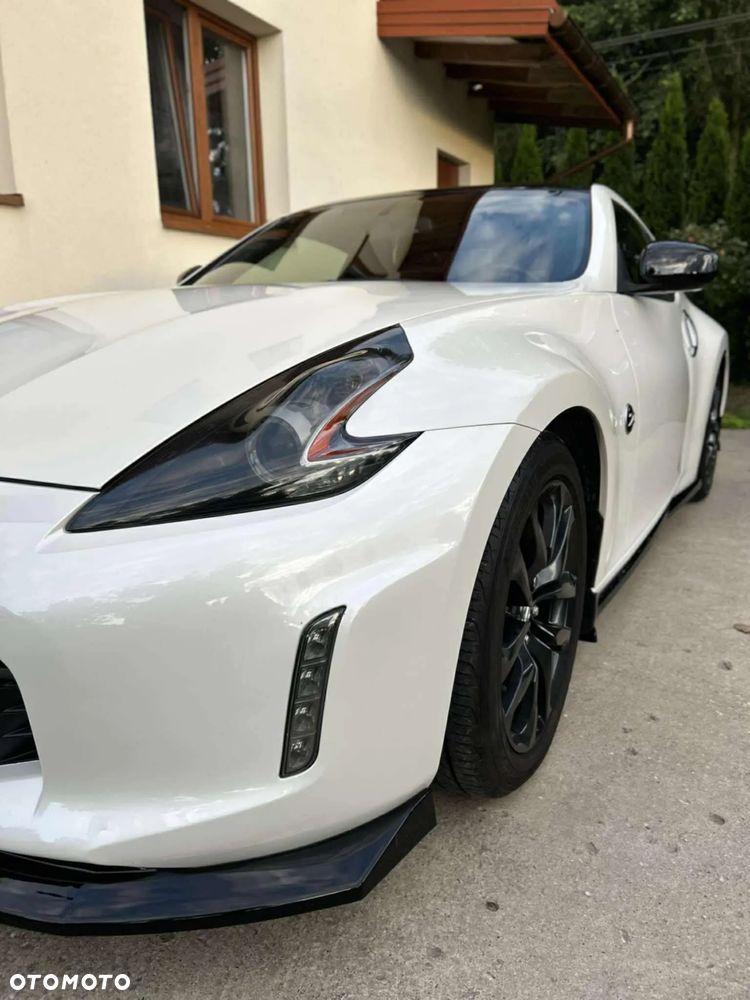 Nissan 370 Z - 5