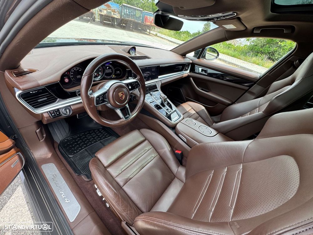 Porsche Panamera 4 E-Hybrid Platinum Edition - 7