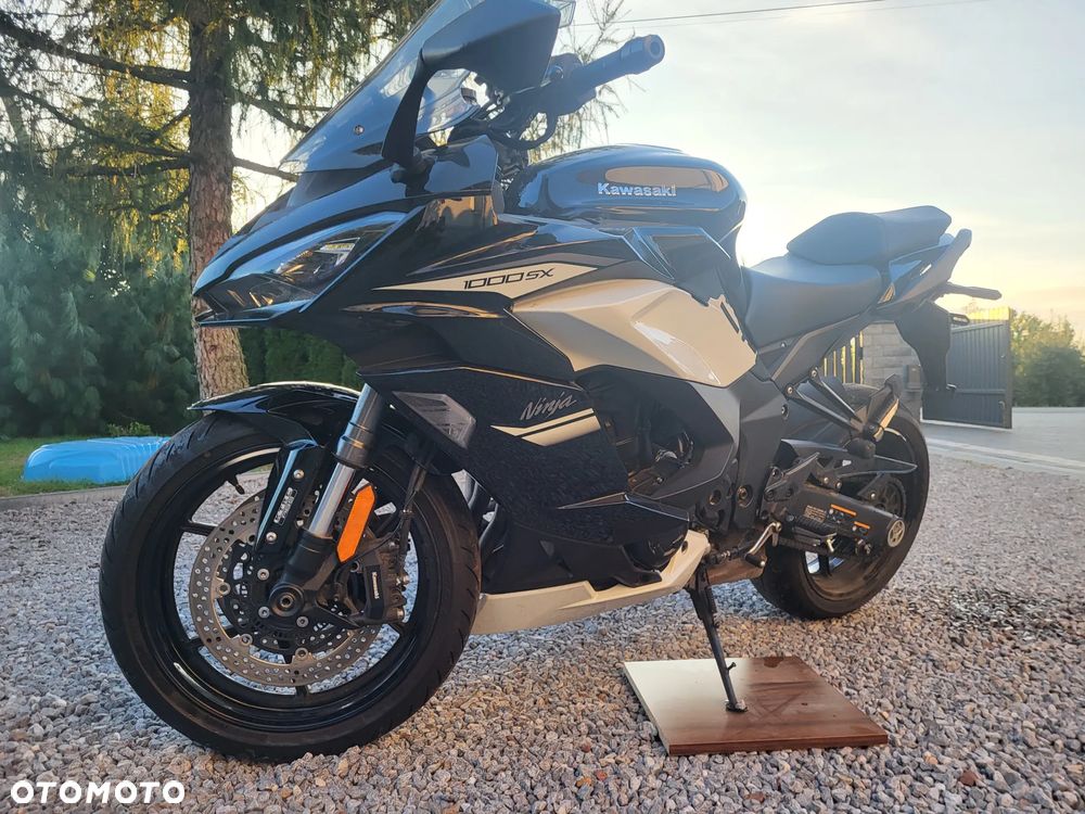 Kawasaki Ninja 1000 SX - 9