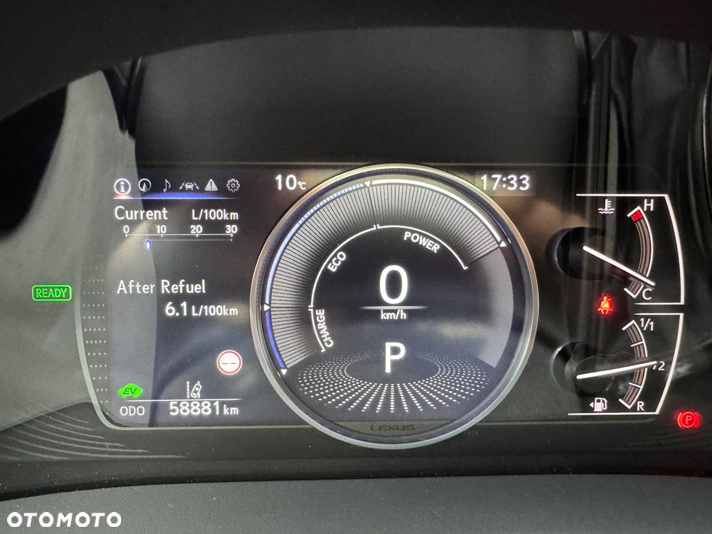 Lexus ES 300h Business Edition + - 16