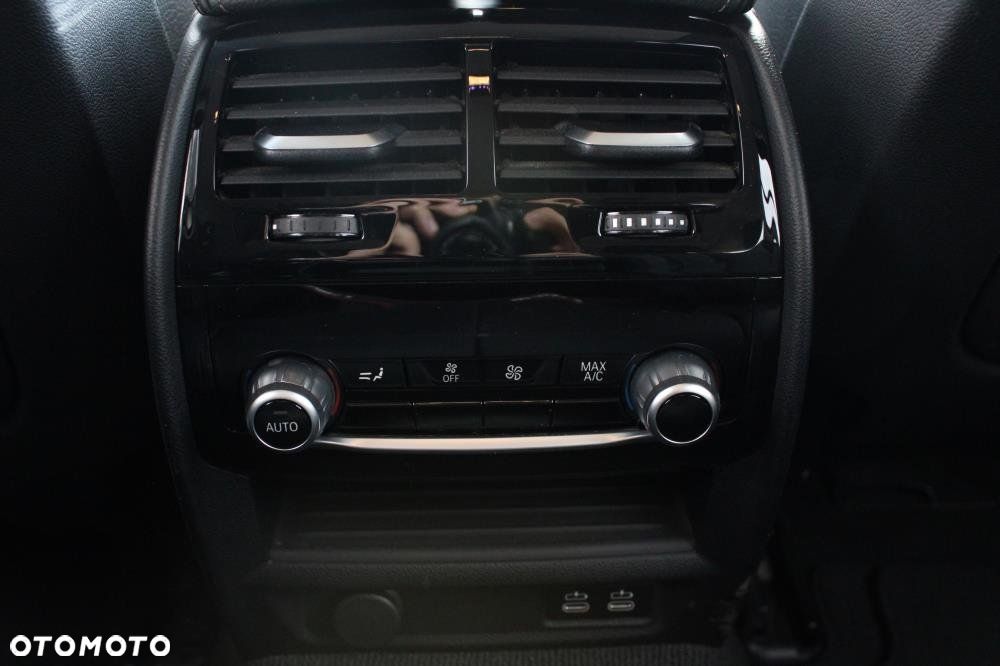 BMW Seria 5 - 33