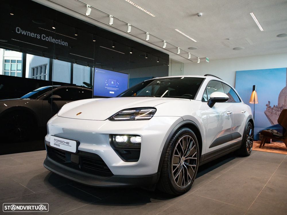 Porsche Macan Electric 4 - 12