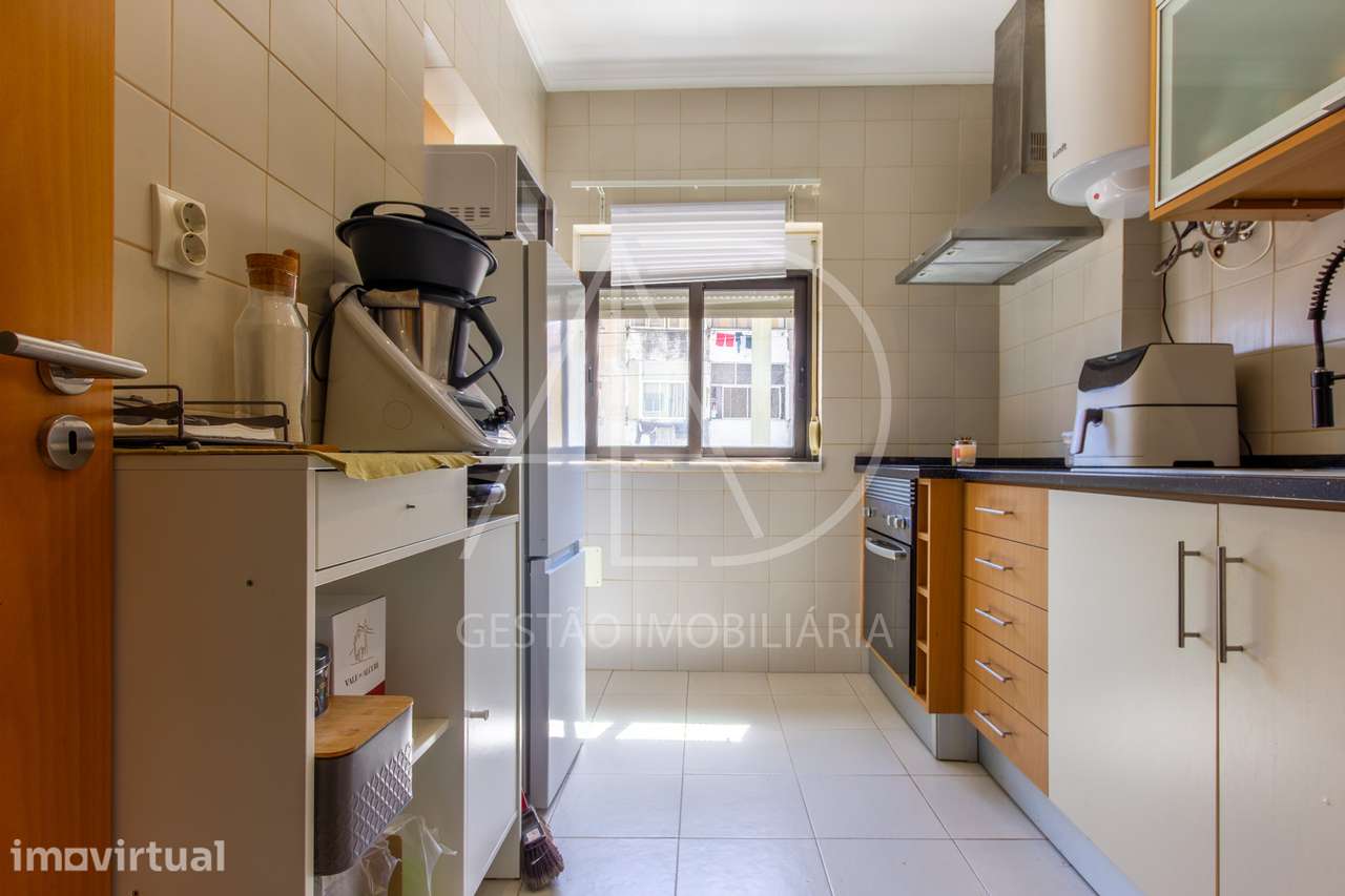 Apartamento T2 bem localizado em Baixa da banheira - Grande imagem: 5/18