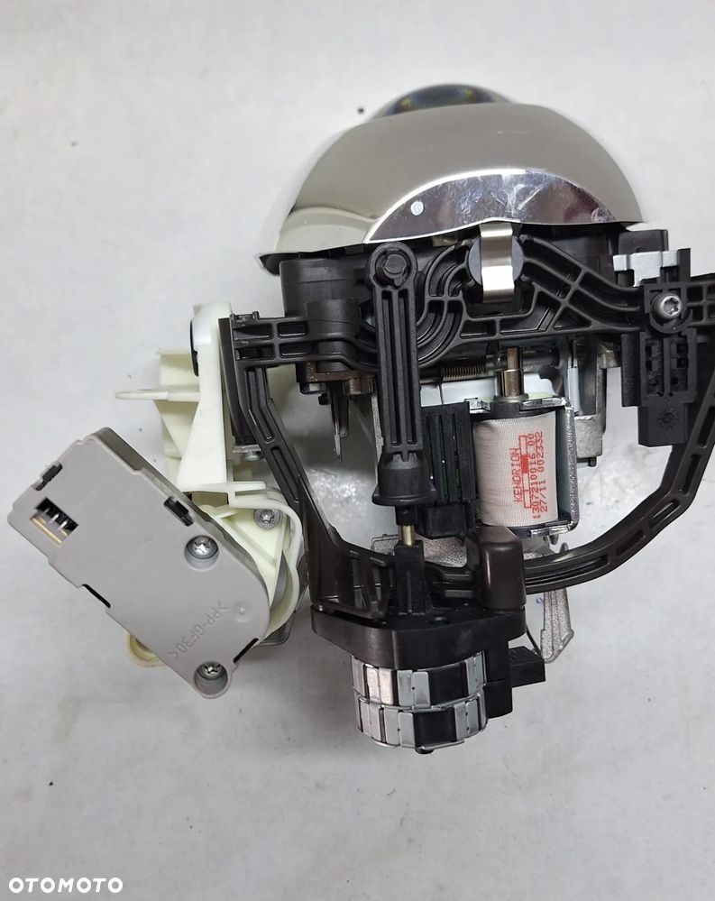 SOCZEWKA  PRAWA , XENON  -OPEL ZAFIRA B LIFT / 2011 ROK / EUROPA - 4