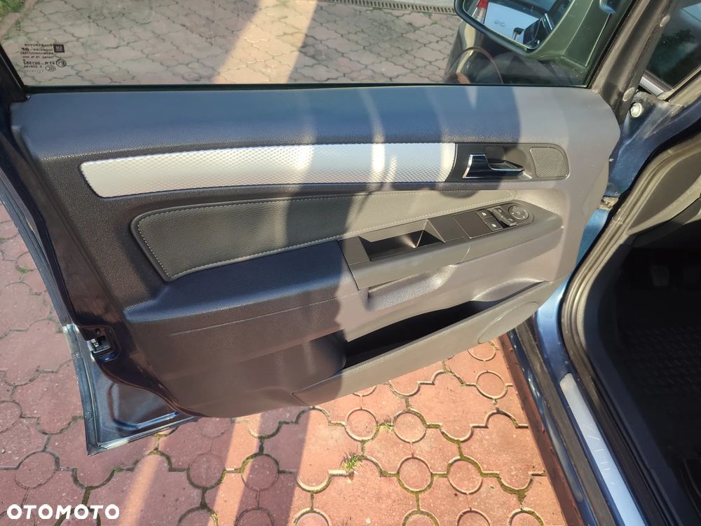 Opel Zafira - 15