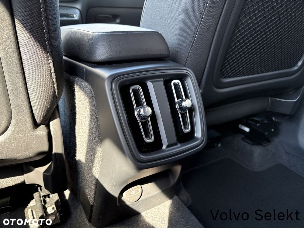 Volvo XC 40 - 21
