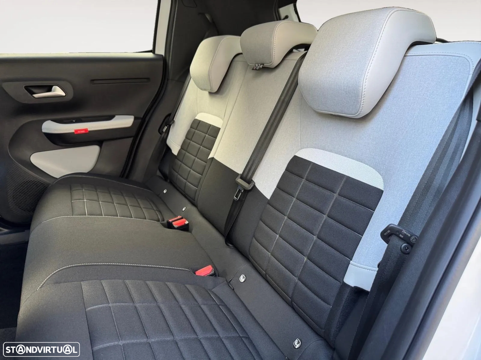 Citroën C3 1.2 PureTech Max - 15