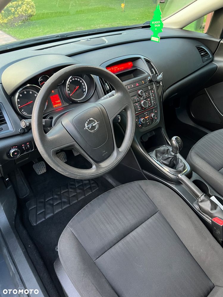 Opel Astra 1.6 - 13