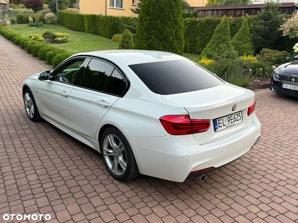 BMW Seria 3 318d M Sport Shadow - 13
