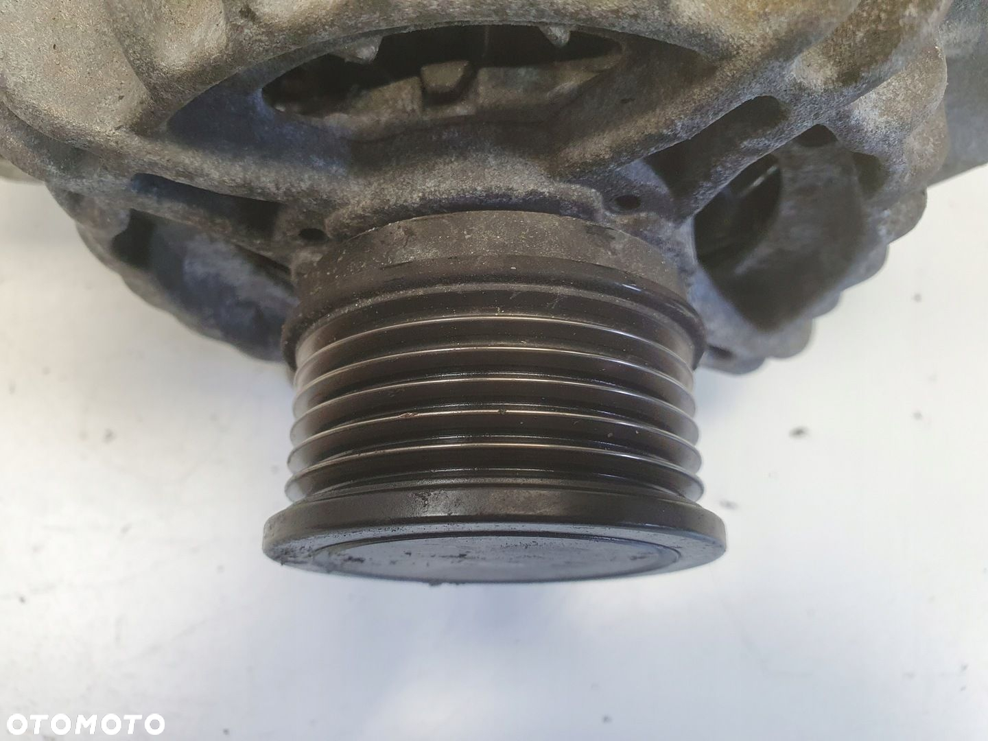 Alfa Romeo Giulietta 2.0 JTDM ALTERNATOR 51884351 denso 120A - 3