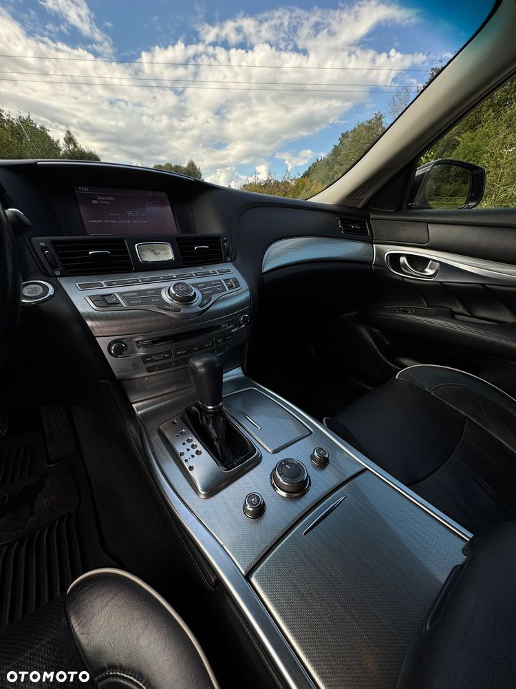 Infiniti Q70 3.7 S Premium - 30
