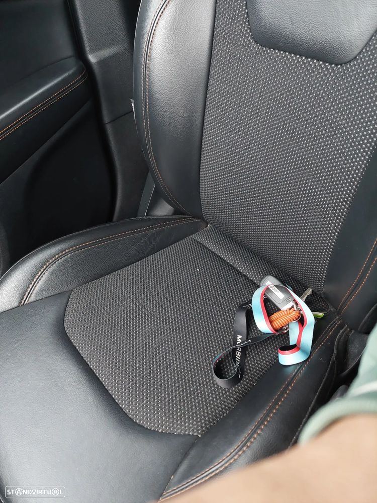 Jeep Compass 1.6 M-Jet Limited - 19