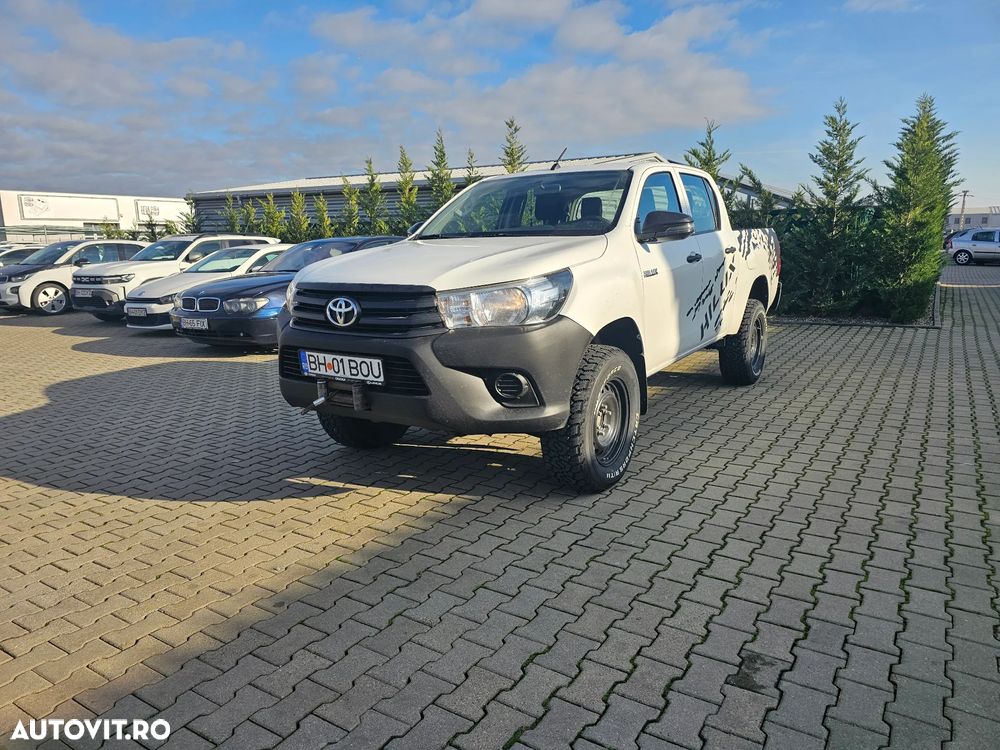 Toyota Hilux 4x4 Double Cab M/T Comfort - 3
