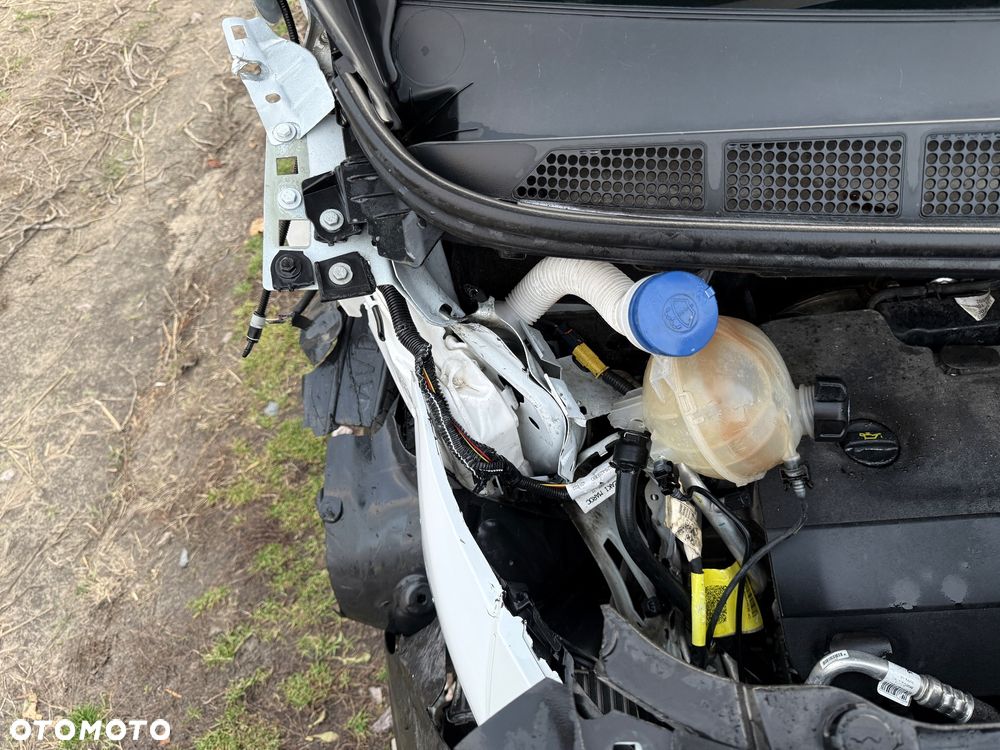 Peugeot Expert 2.0 BlueHDi Long 3,0t Premium (bryg.) - 18