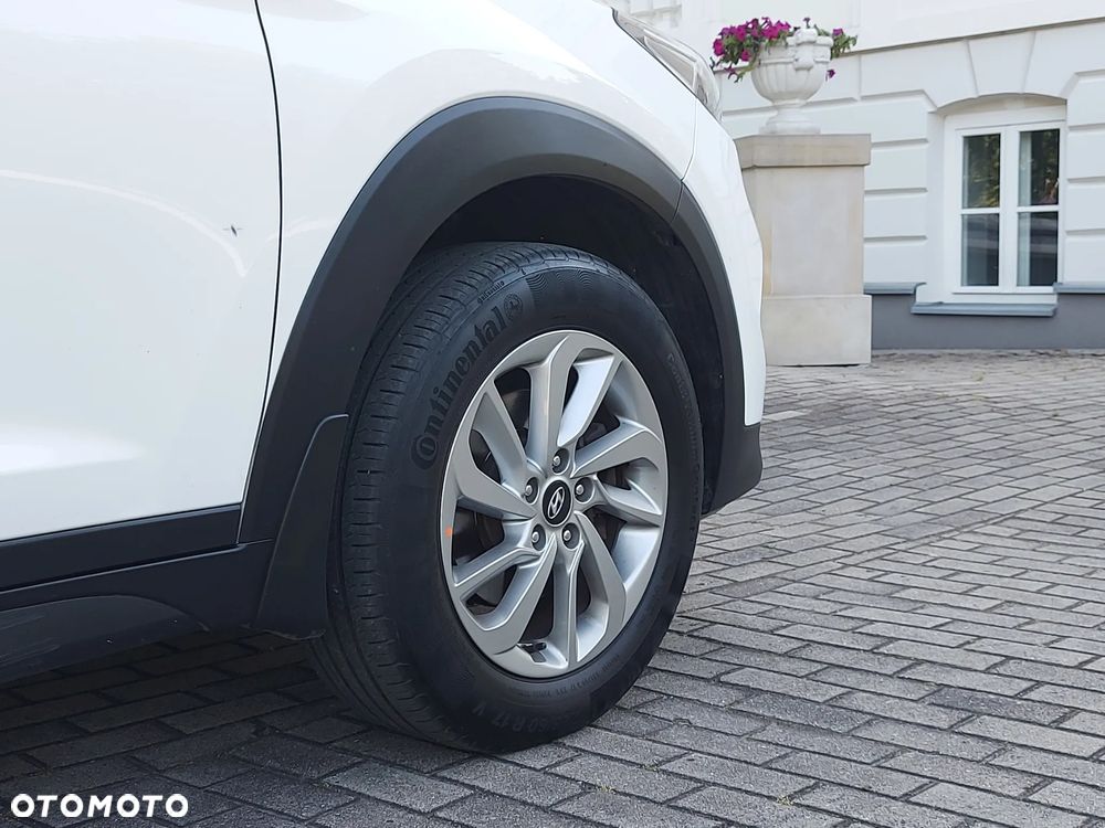 Hyundai Tucson 1.6 GDI BlueDrive Design 2WD - 16