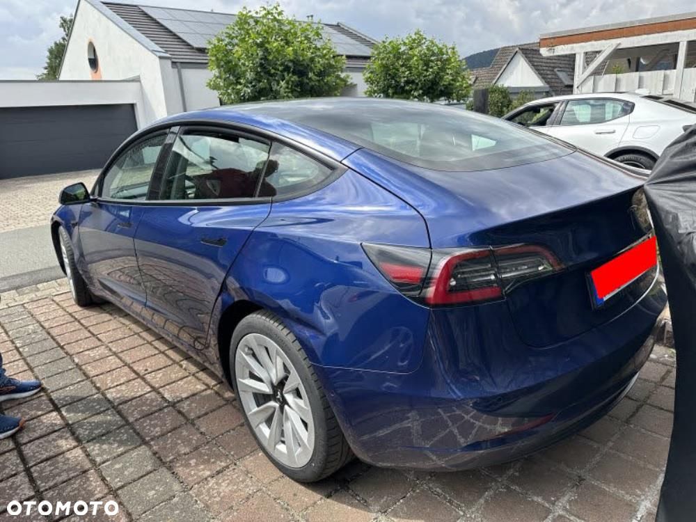 Tesla Model 3 Standard Reichweite Plus Hinterradantrieb - 4