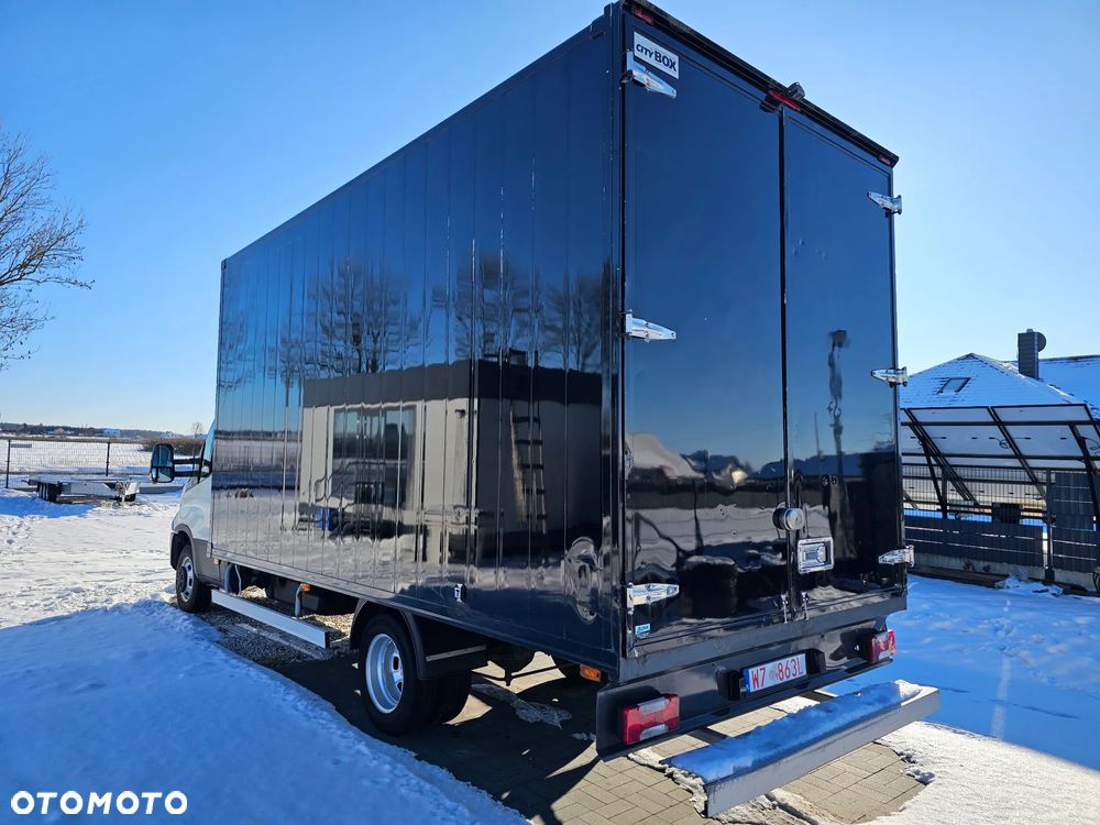 Iveco DAILY 40 C35 - 6