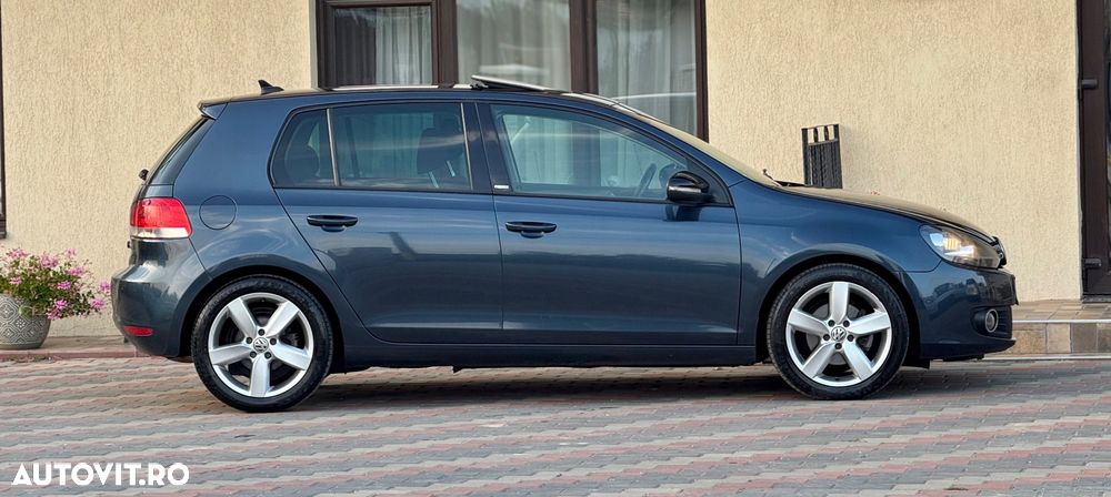 Volkswagen Golf 2.0 TDI DPF Style - 29