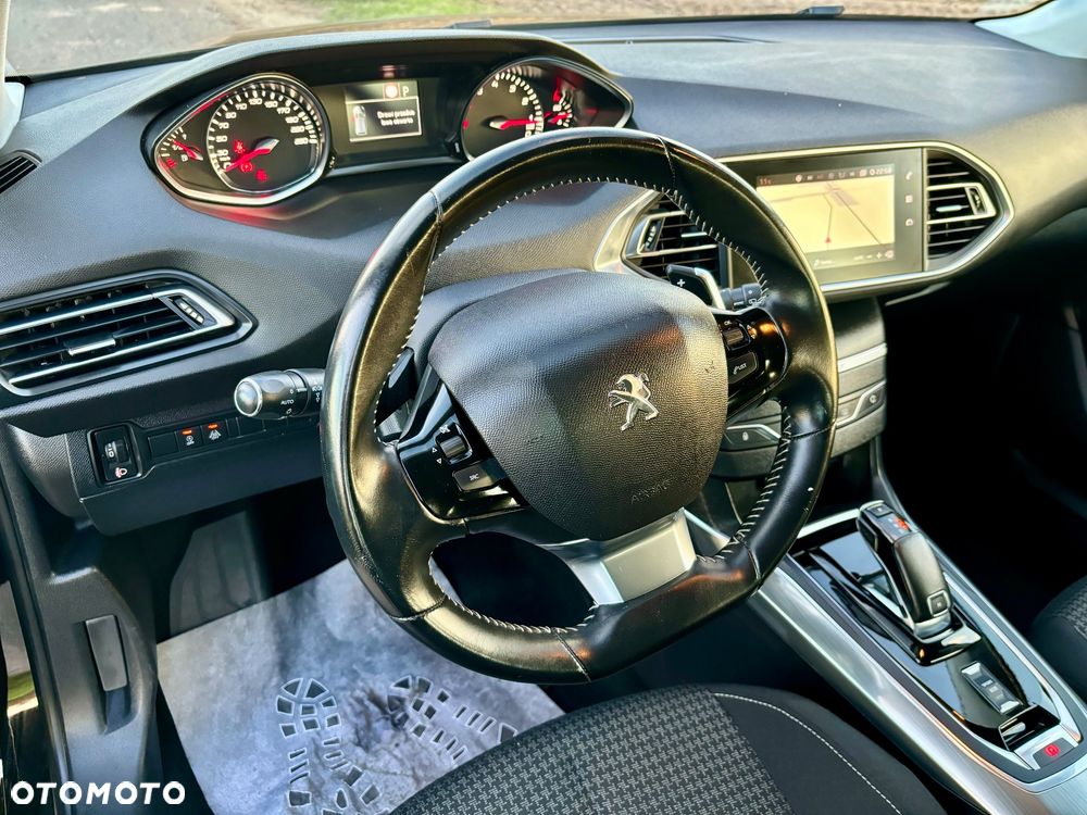 Peugeot 308 - 11