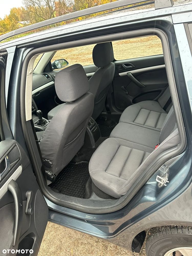 Skoda Octavia 2.0 FSI Ambiente - 13