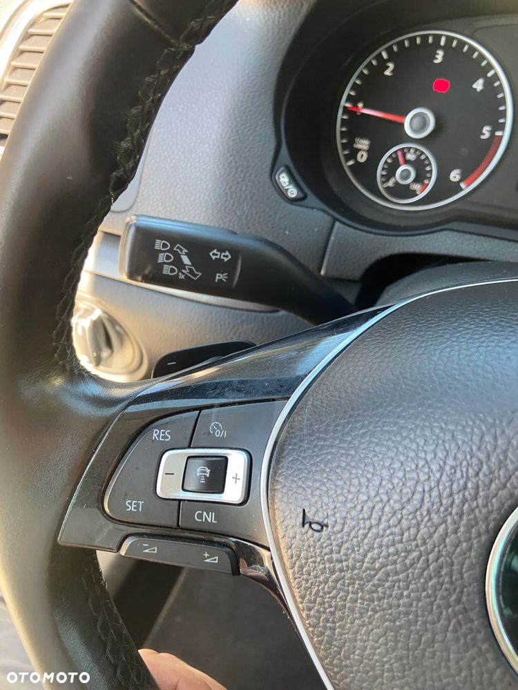 Volkswagen Sharan 2.0 TDI DSG (BlueMotion Technology) Highline - 23