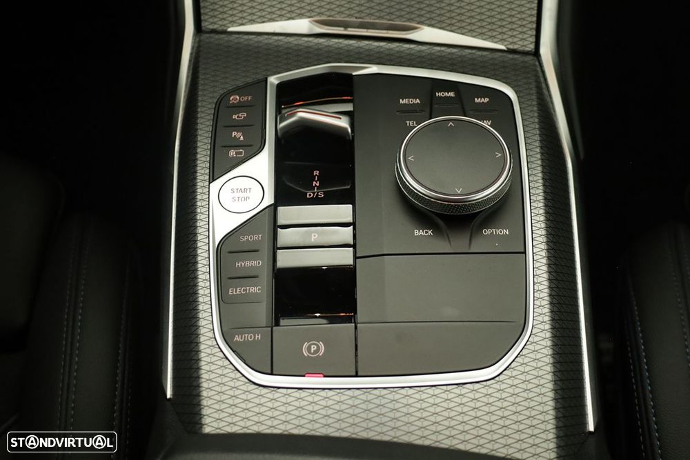BMW 330 e Touring Pack M Auto - 15