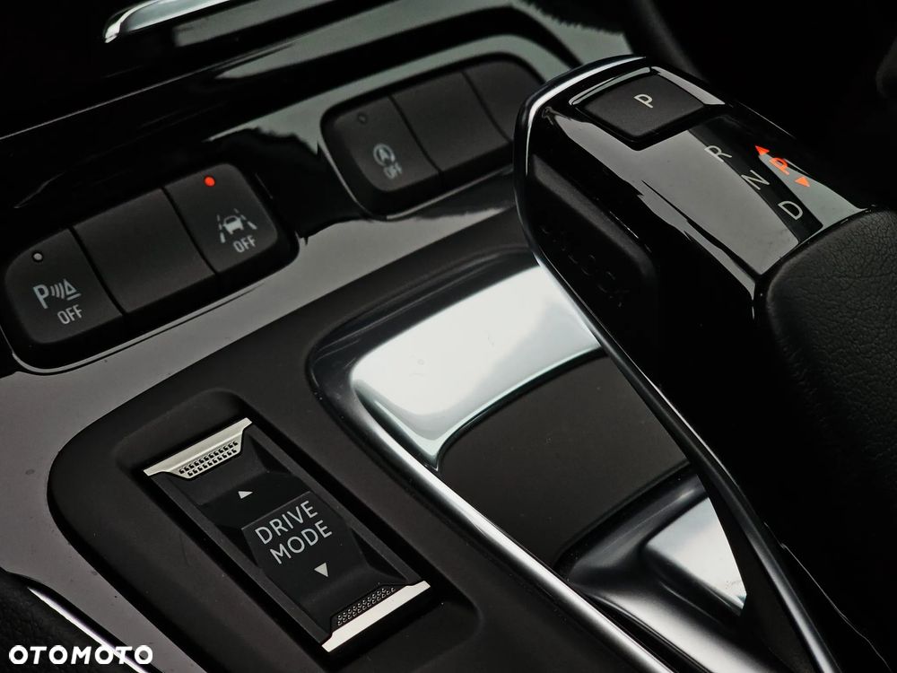 Opel Grandland 1.2 T GS S&S - 26