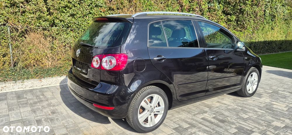 Volkswagen Golf Plus - 11